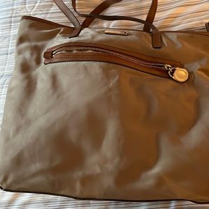 Michael Kors material shoulder tote